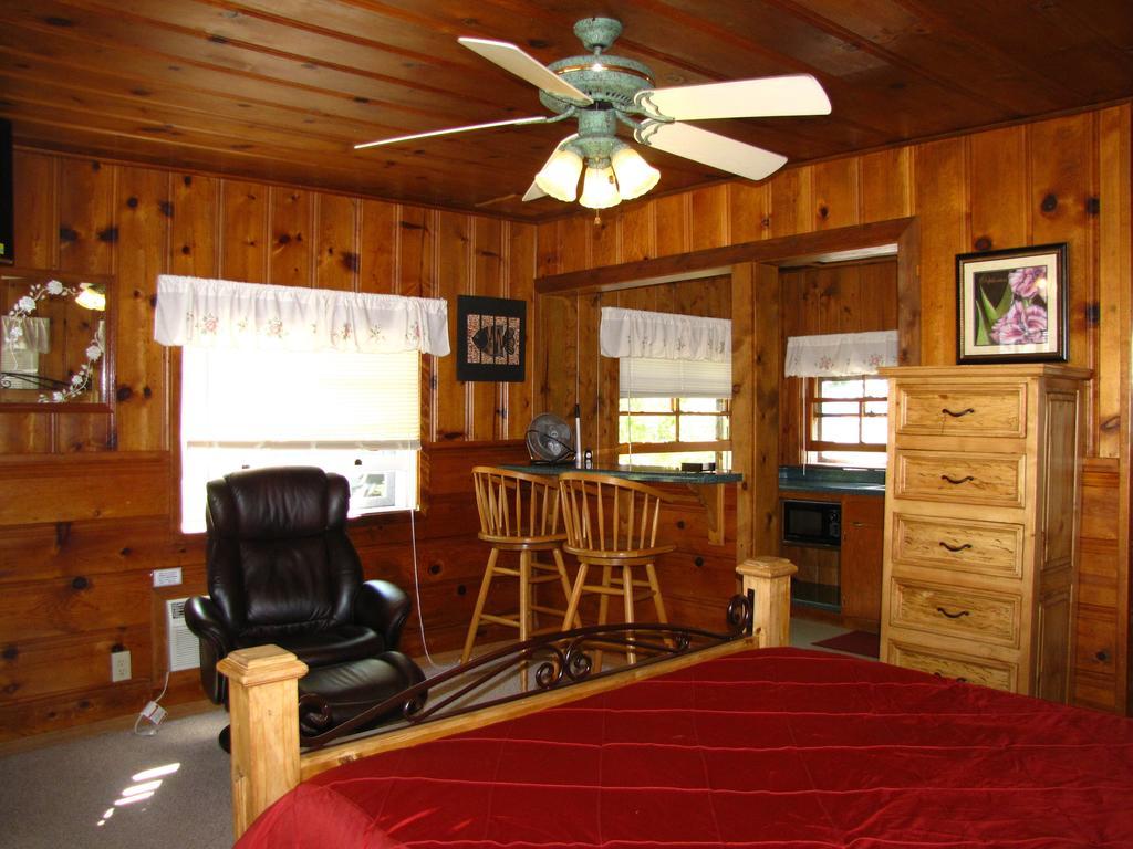 Lake Place Resort Glenhaven Habitación foto